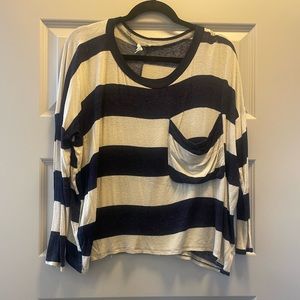 Oversized soft and stretchy long sleeve striped shirt pocket navy beige small